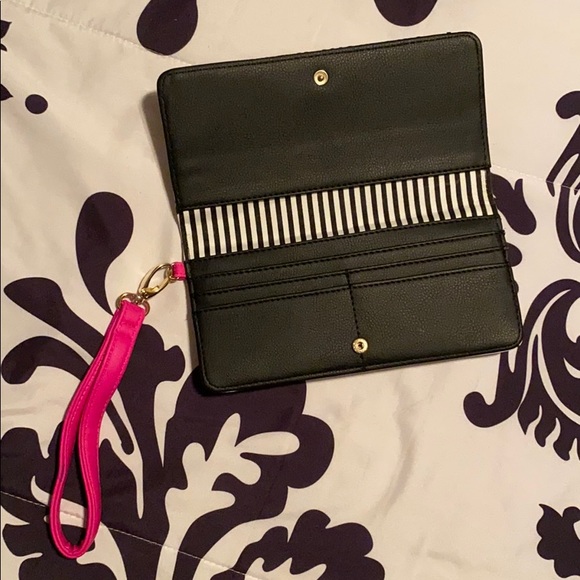 Betsy Johnson Black & Hot Pink Wallet Clutch - Picture 2 of 5